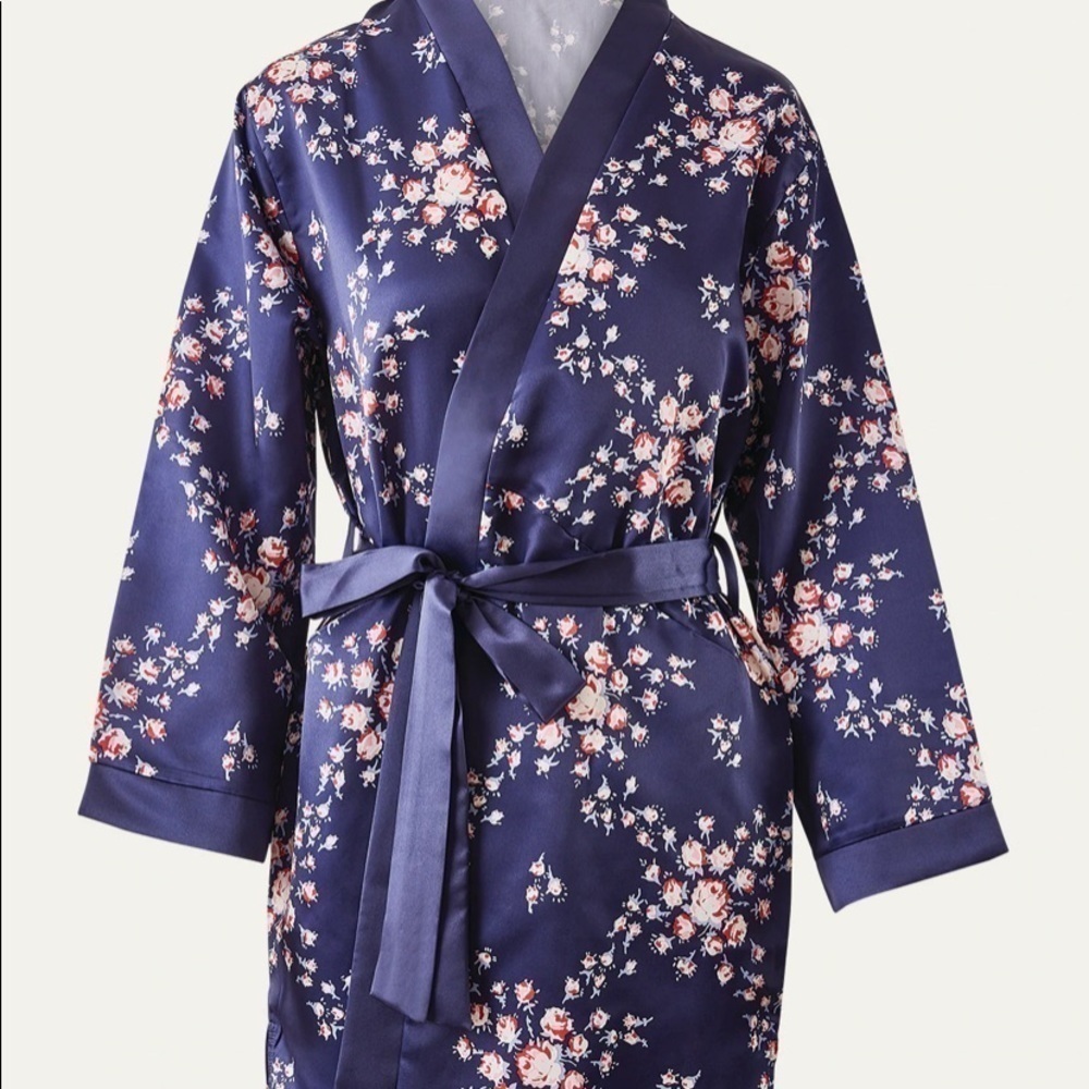 Morgan lane allie robe in navy floral - NIP, PLUS